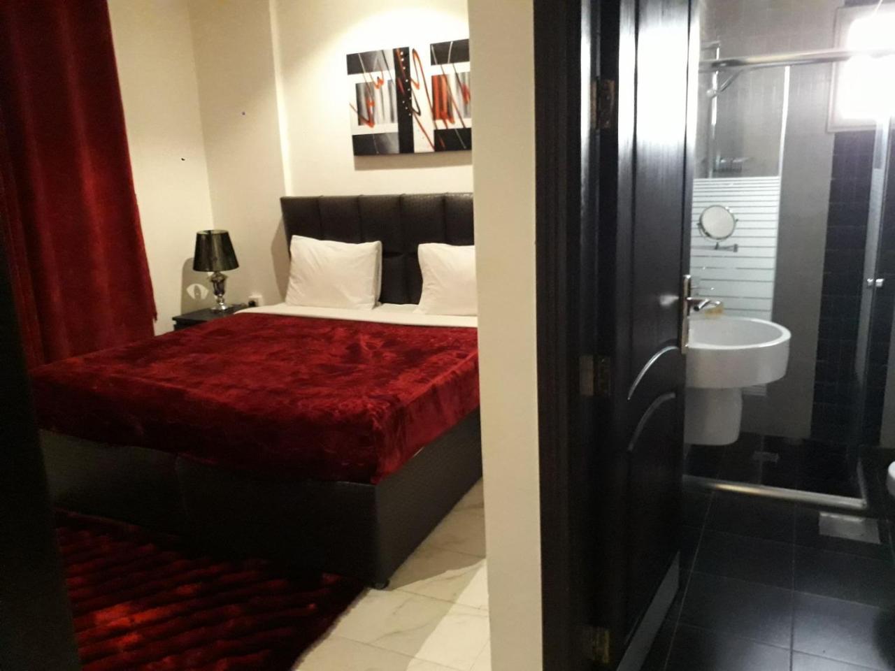 Continental Suite Salmiya Buitenkant foto