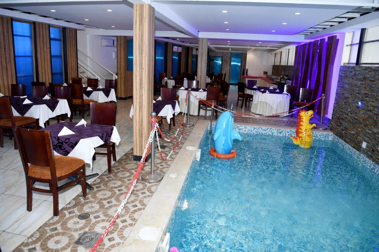 Continental Suite Salmiya Buitenkant foto